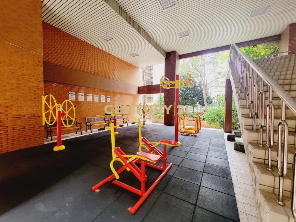 台北東京大有商圈正核心三房車