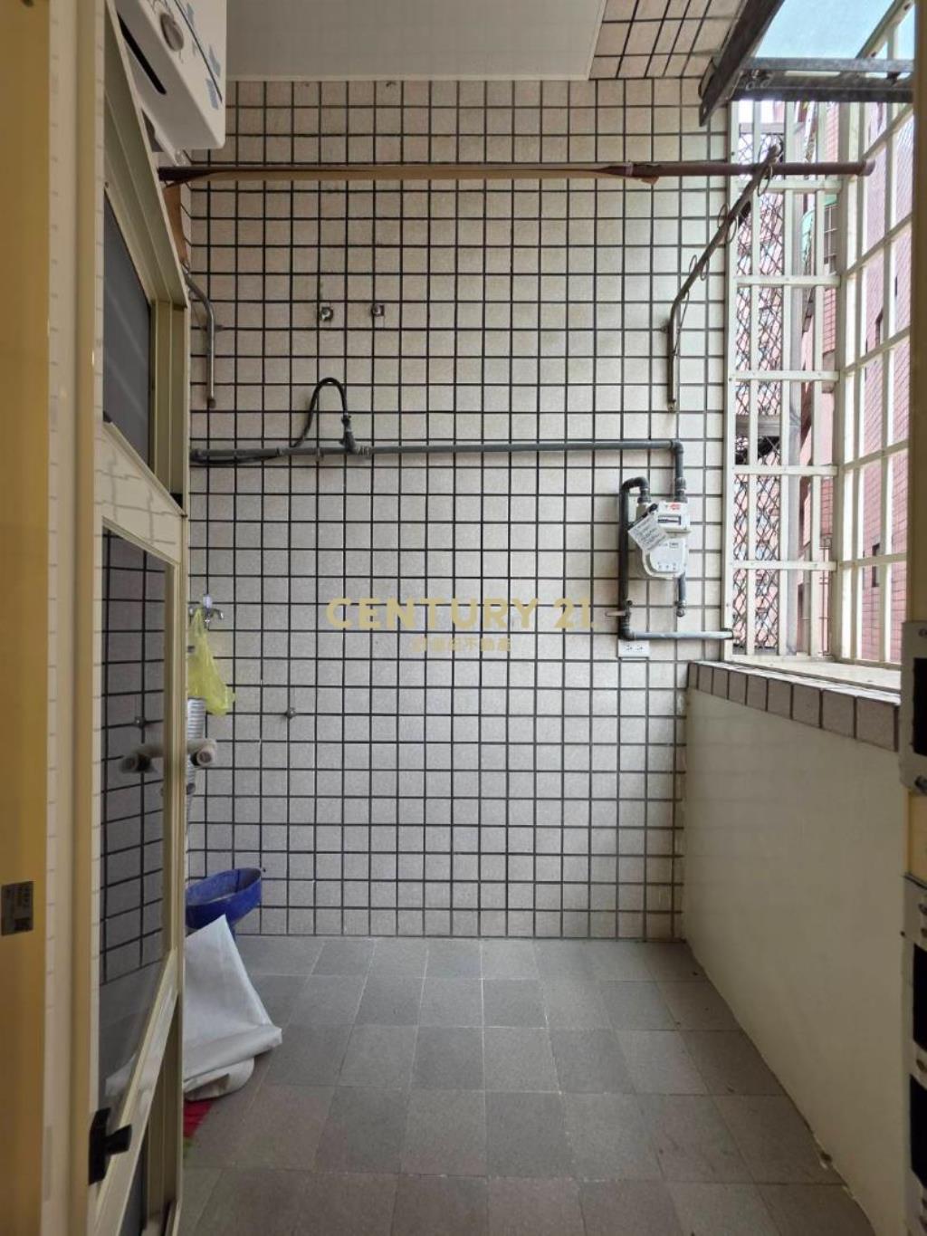 新洋房G10全新裝潢邊間景觀4房車