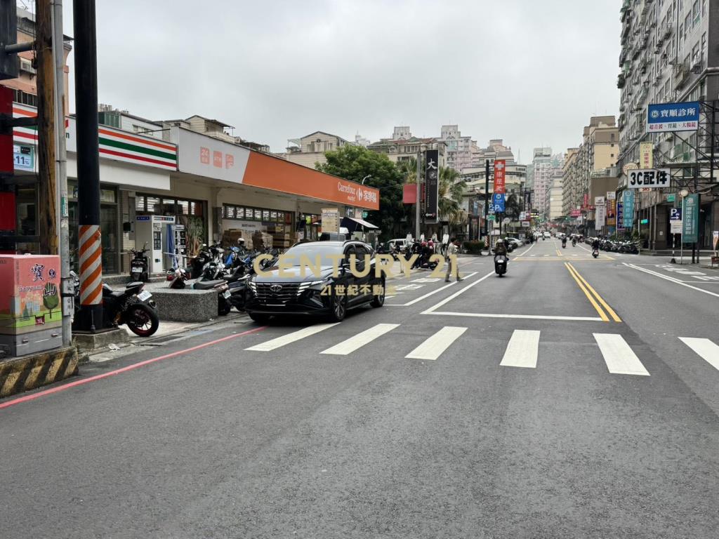 🔥公園第一排正臨路透店｜寶山公園