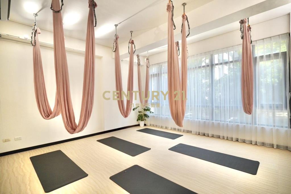 🔥公園第一排正臨路透店｜寶山公園