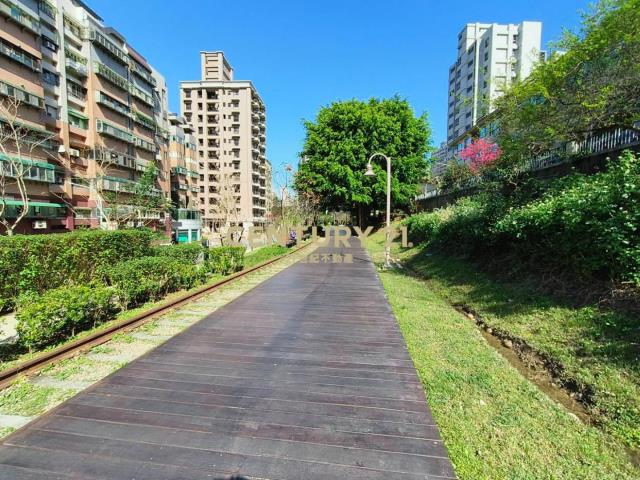 桃林步道三元街收租大套房