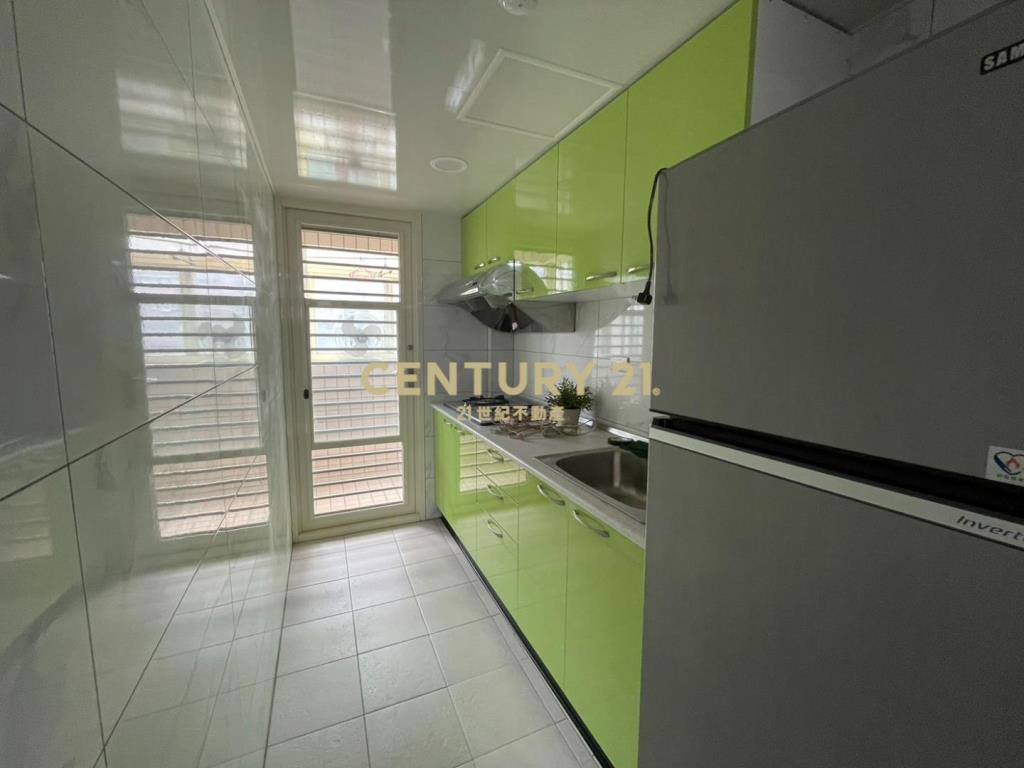 台北檳城全新裝潢收租3房車