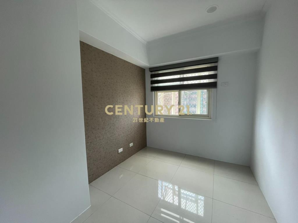 台北檳城全新裝潢收租3房車