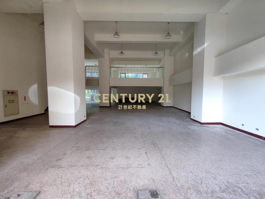 東京貴族小檜溪重劃區旁大坪效金店面