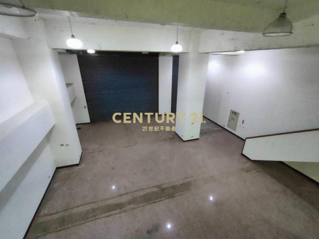 東京貴族小檜溪重劃區旁大坪效金店面