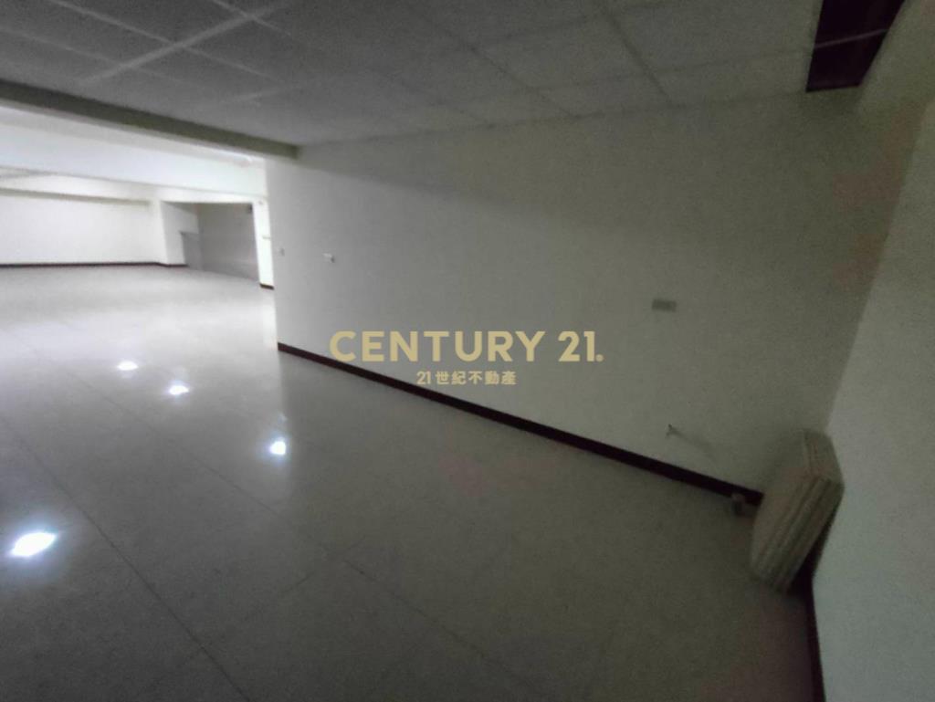 東京貴族小檜溪重劃區旁大坪效金店面