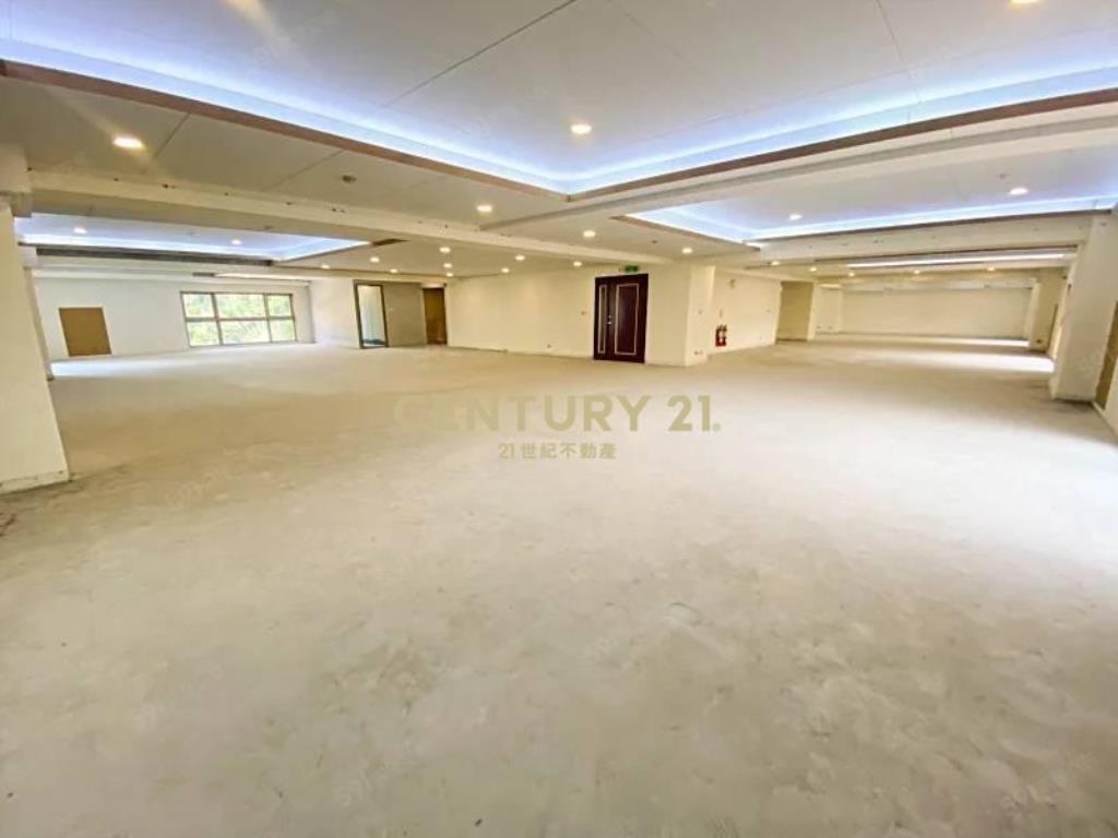 東京貴族小檜溪重劃區旁超低單價商辦