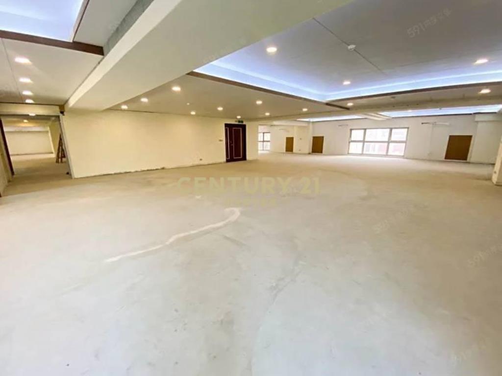 東京貴族小檜溪重劃區旁超低單價商辦