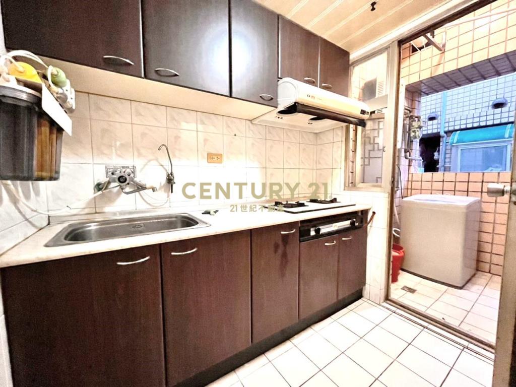 冠倫大國梯田公園邊間山景雙陽台2房車