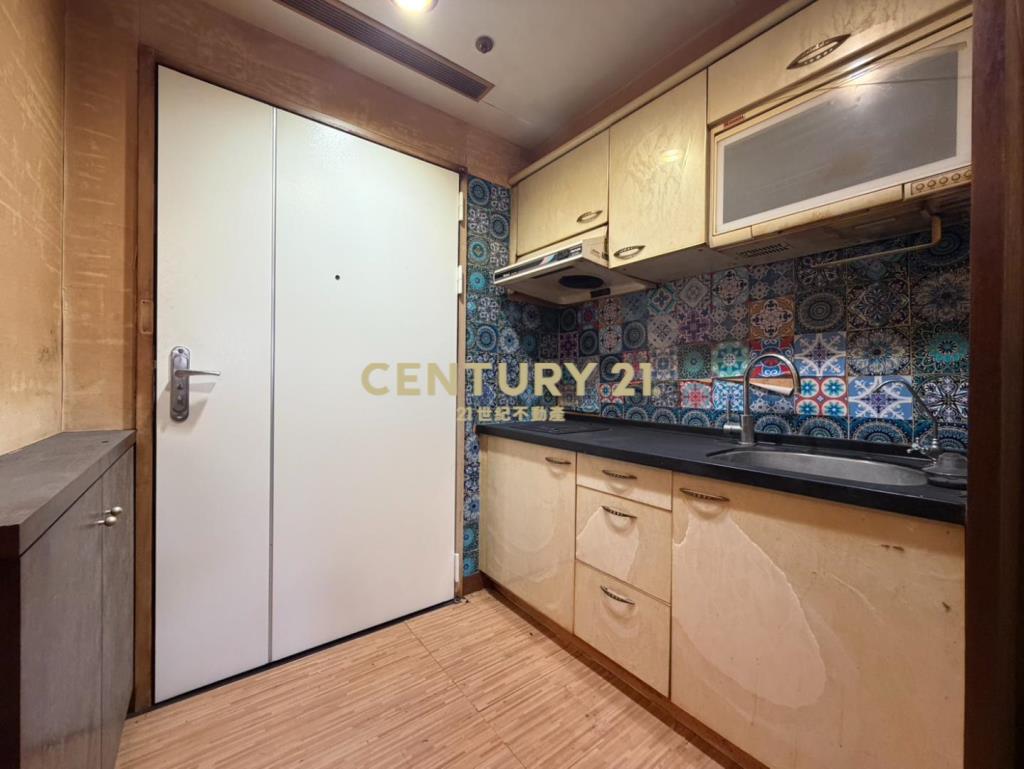 專任委託｜高雄愛河音樂中心採光美套房