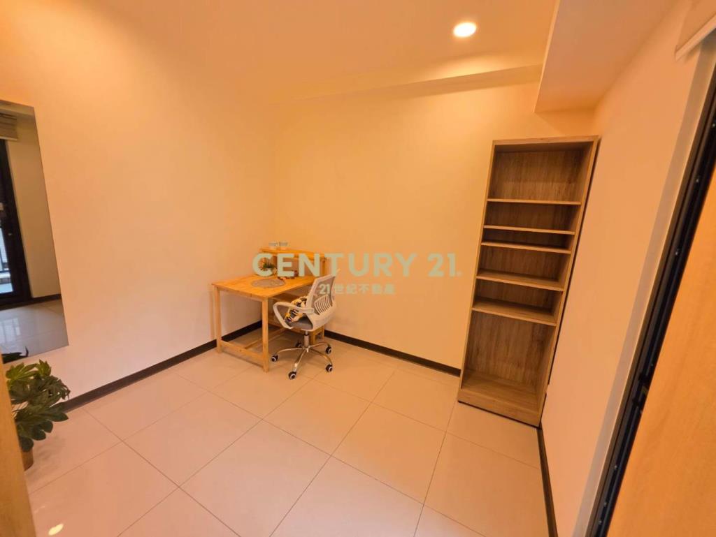 桃園站前G08東門國小裝潢3房+車位