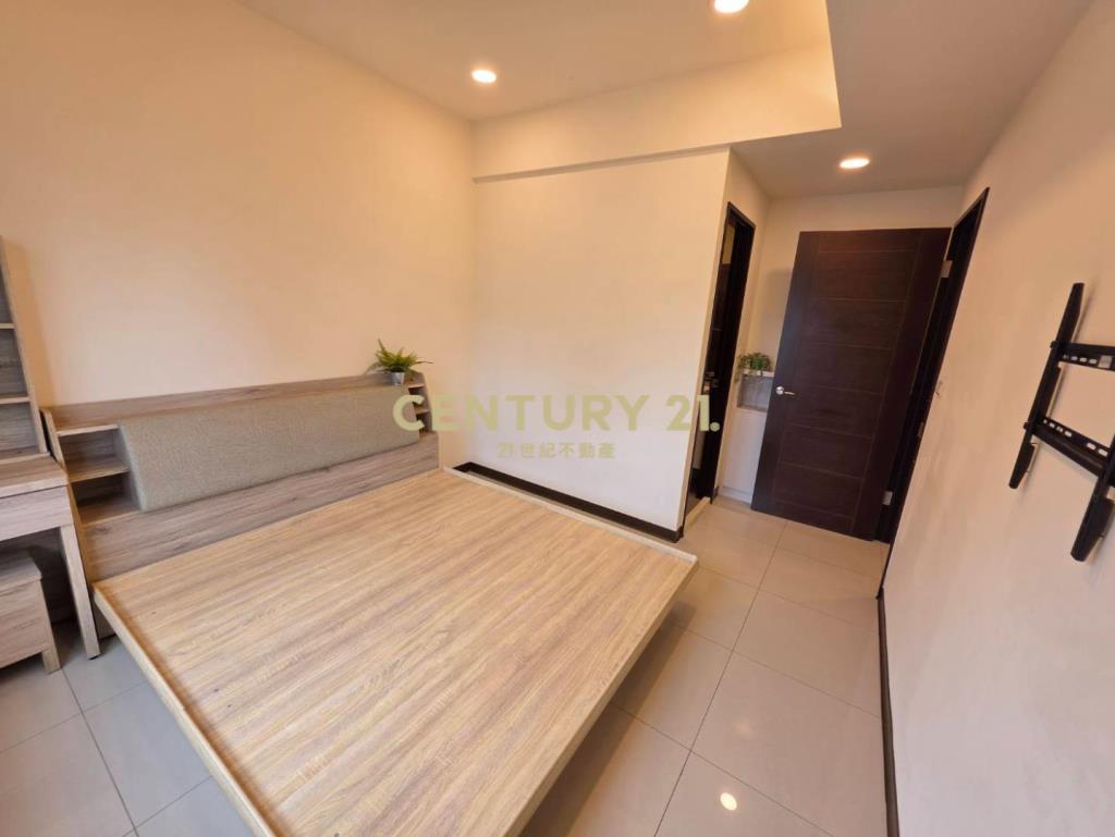 桃園站前G08東門國小裝潢3房+車位