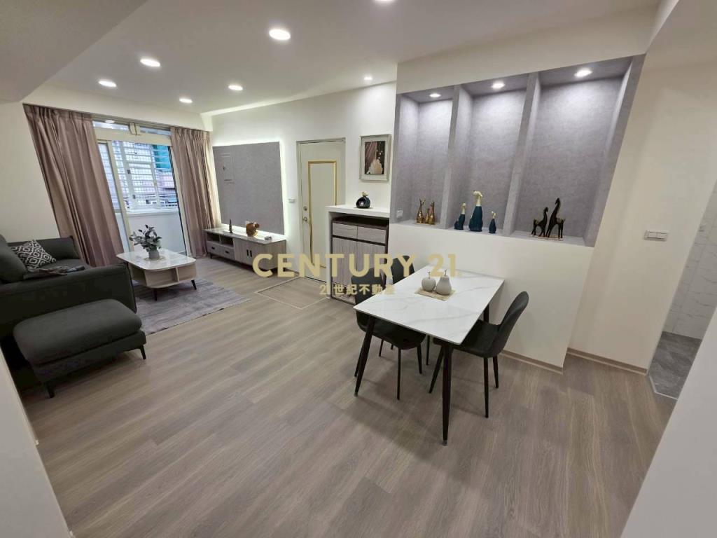 鶯歌鳳吉二街全新裝潢頂加4房公寓