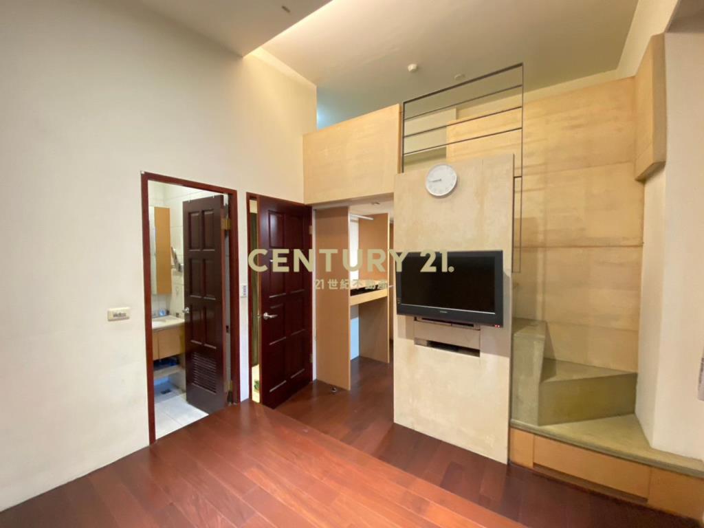 藝文特區梵谷與我｜1樓3房車挑高庭院戶