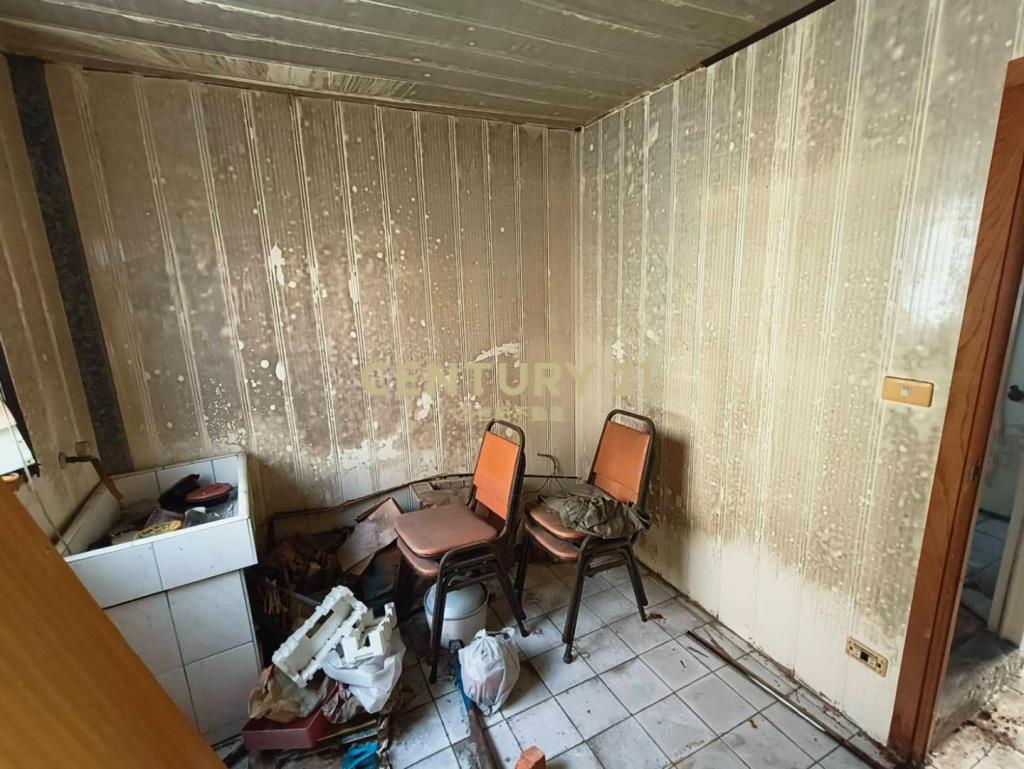 龜山幸福社區低總價6房頂加公寓(需整理)