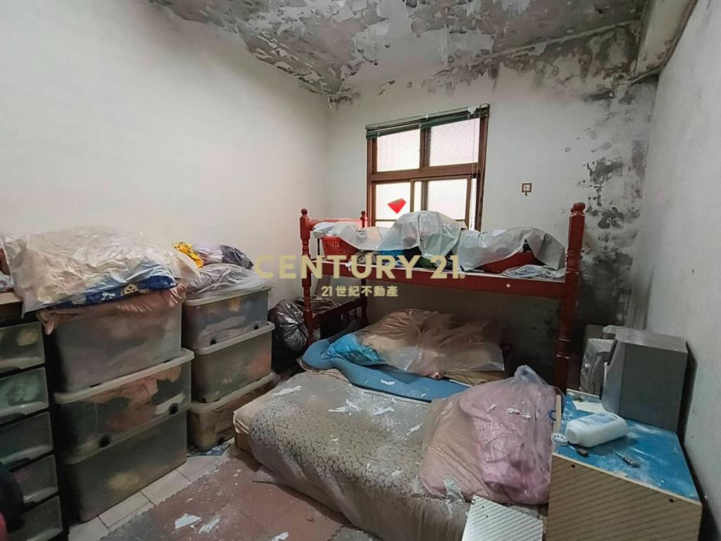 龜山幸福社區低總價6房頂加公寓(需整理)