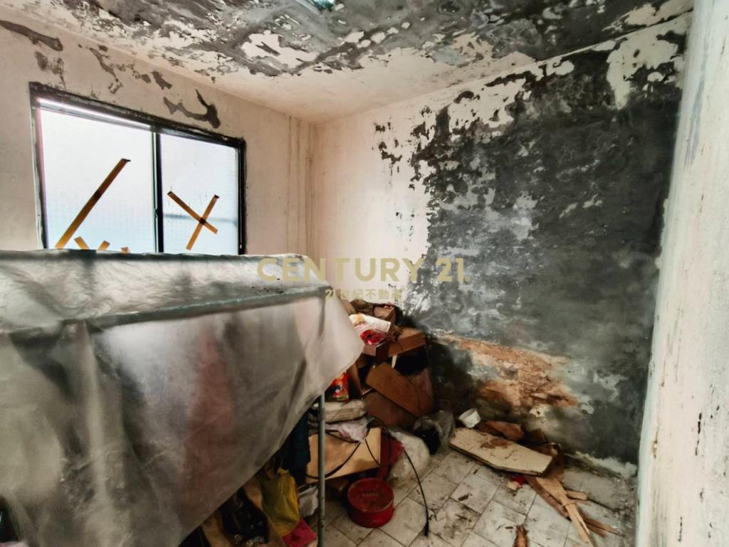 龜山幸福社區低總價6房頂加公寓(需整理)