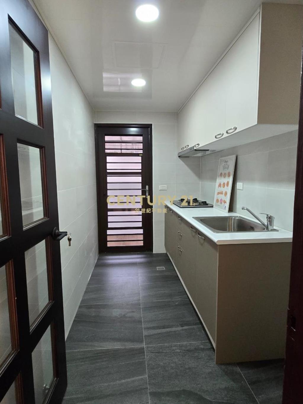 南崁學區美裝潢3房車｜敦煌大地