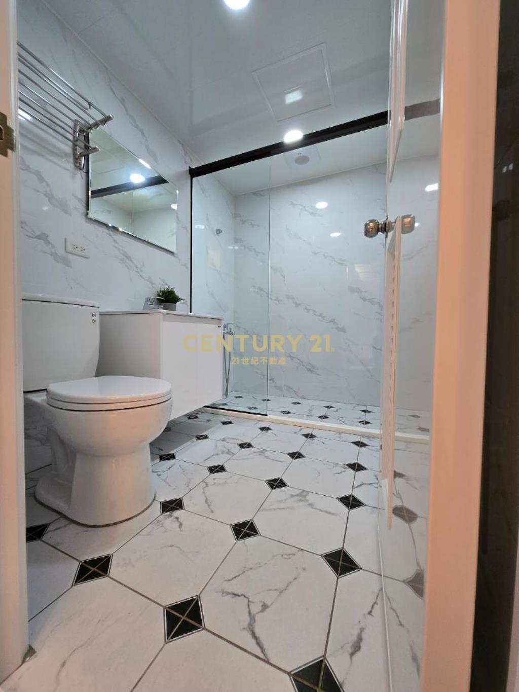 南崁學區美裝潢3房車｜敦煌大地