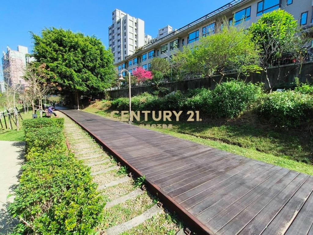 璟都劍橋三角窗景觀挑高收租店面(車位另購