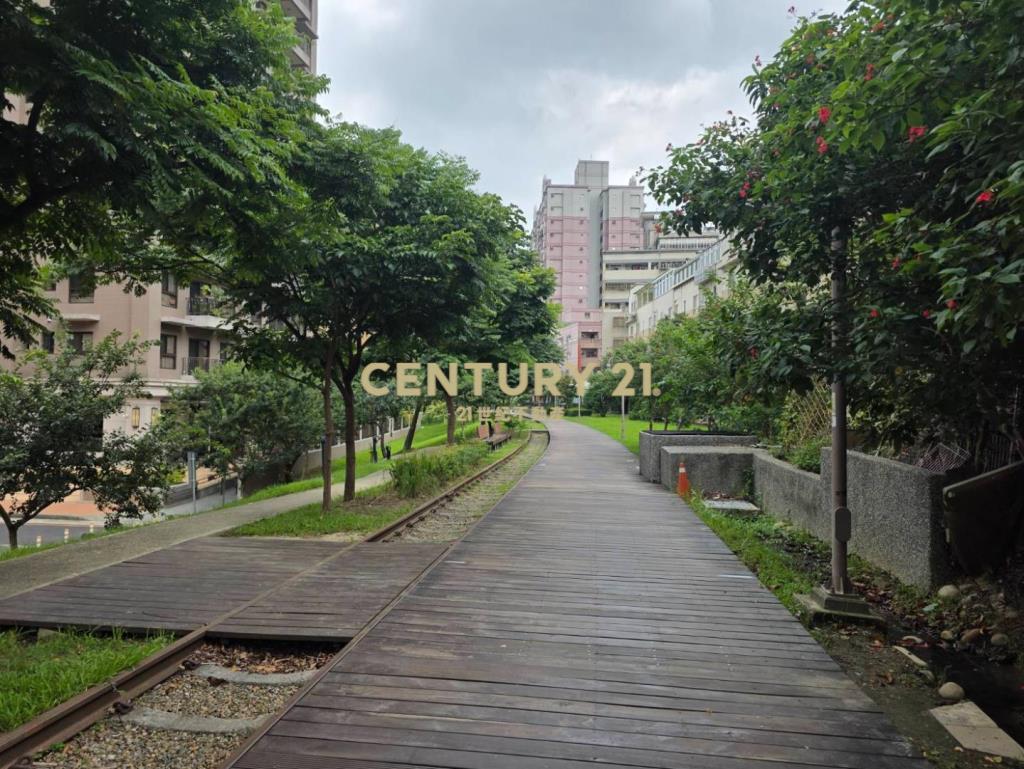 璟都劍橋三角窗景觀挑高收租店面(車位另購