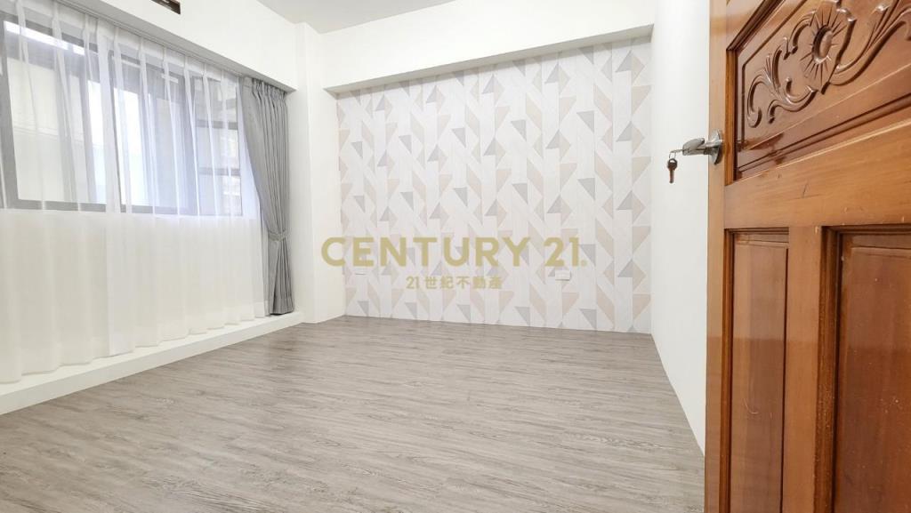 龍安商圈升降機械優質3房車