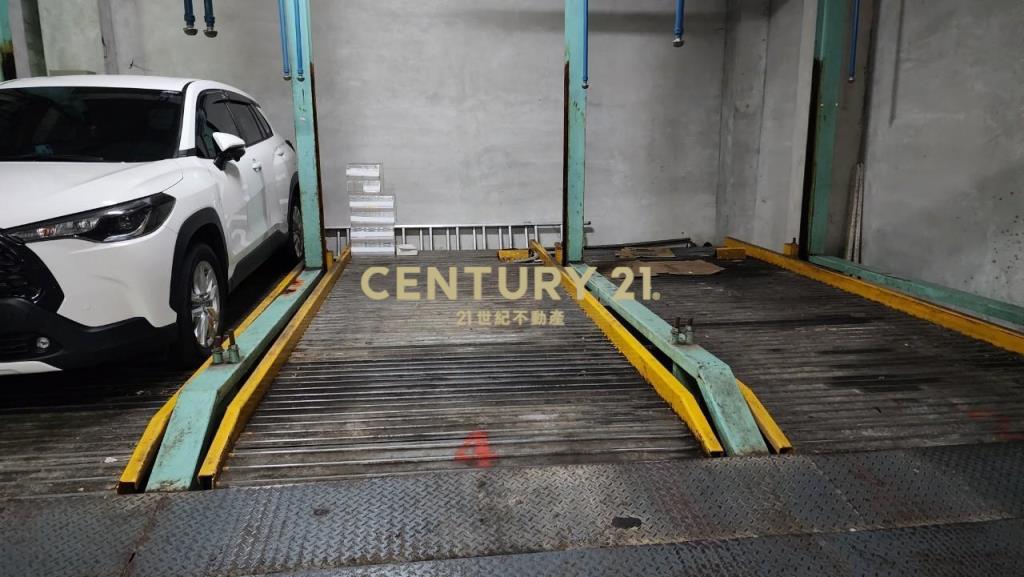 龍安商圈升降機械優質3房車