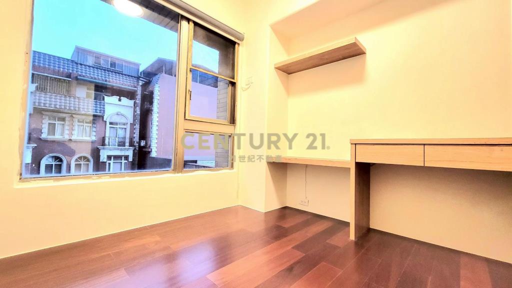 桃園龍安商圈宏國真愛E區優質3房車