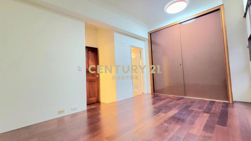 桃園龍安商圈宏國真愛E區優質3房車