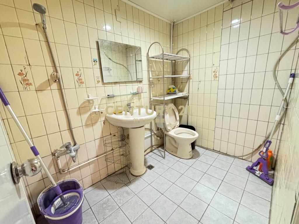 桃園市議會收租景觀套房+2房