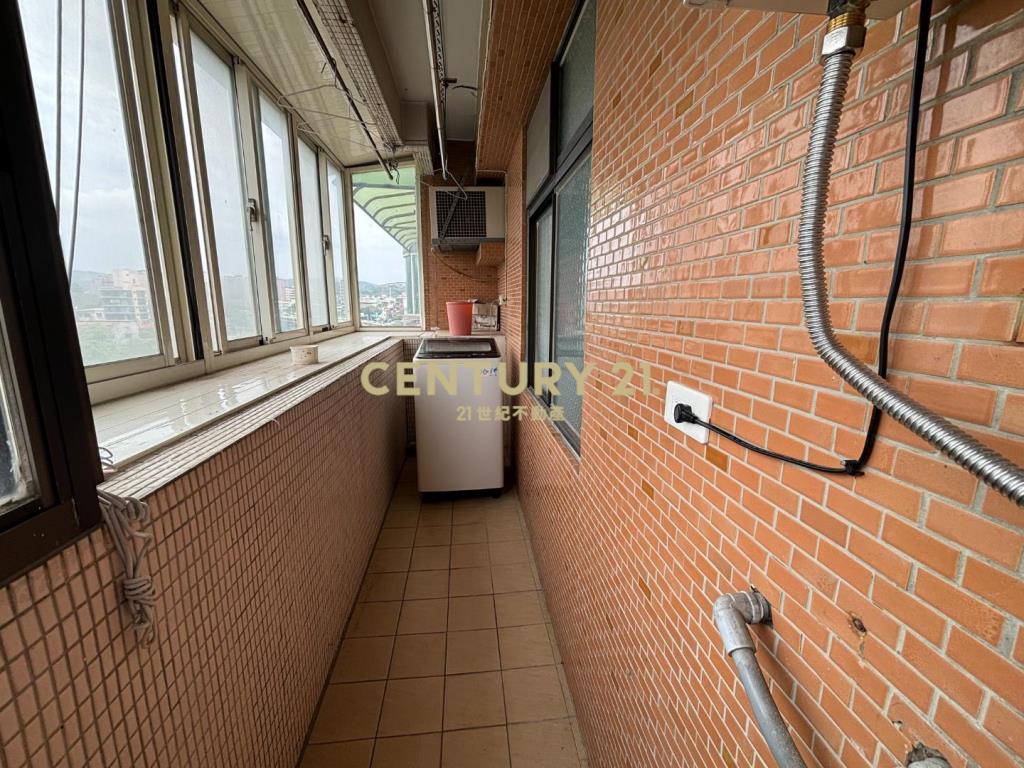 桃園市議會收租景觀套房+2房