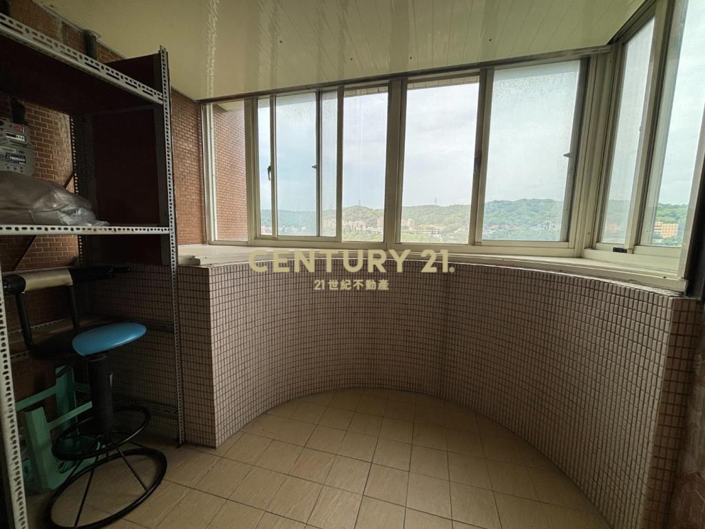 桃園市議會收租景觀套房+2房