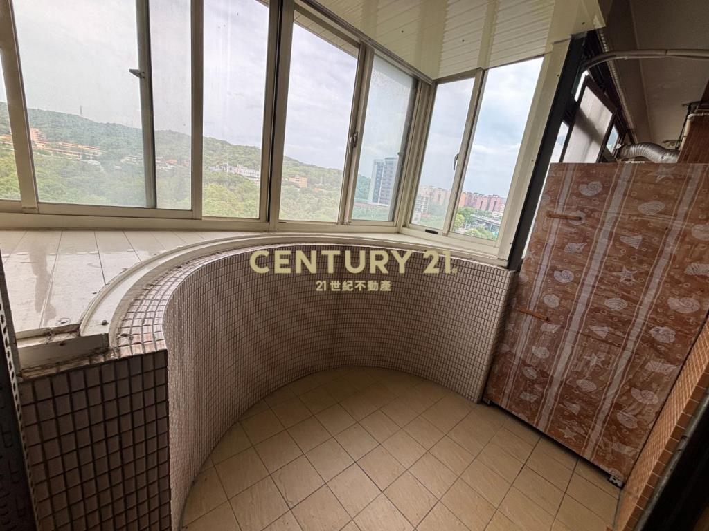 桃園市議會收租景觀套房+2房