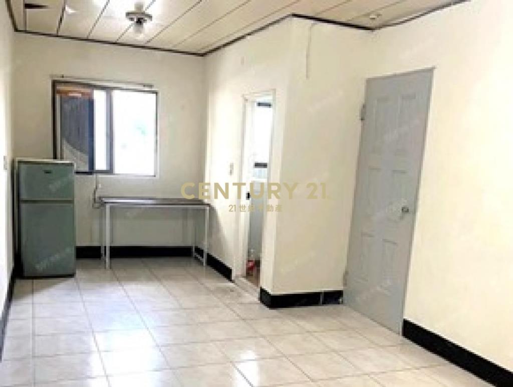 (專約)八里左岸收租2店面6套房雙併透天