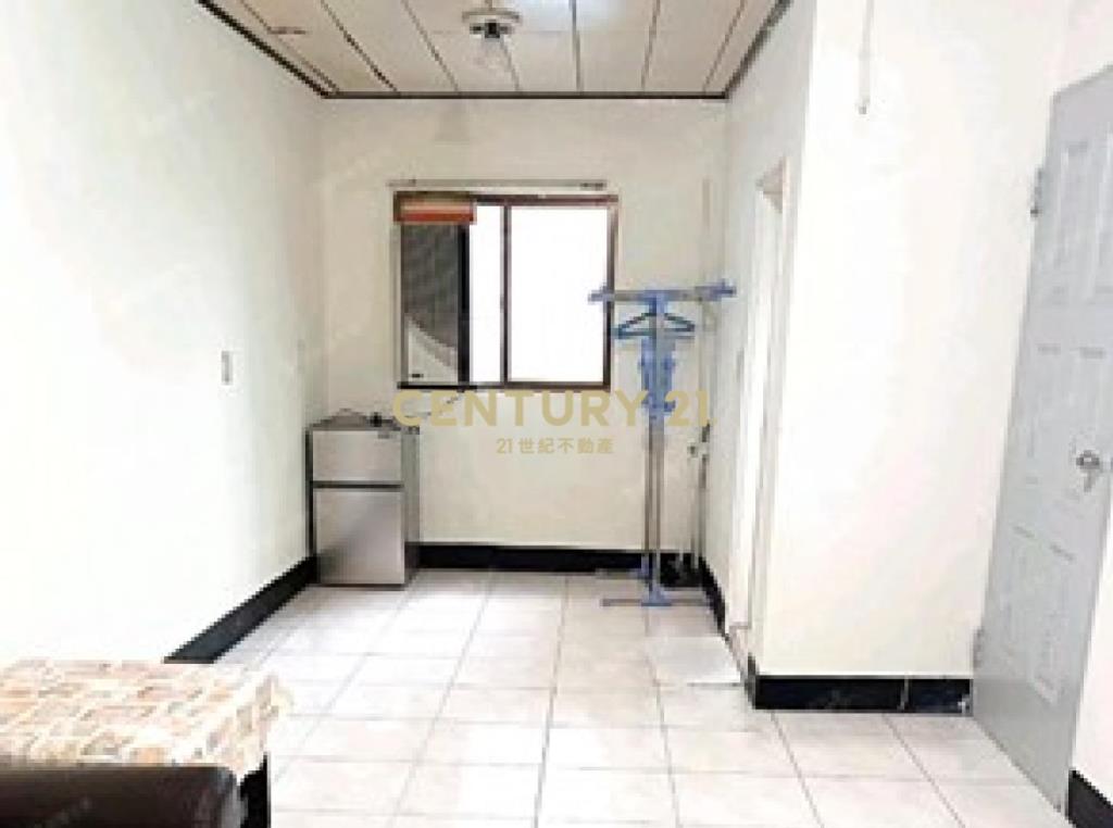 (專約)八里左岸收租2店面6套房雙併透天