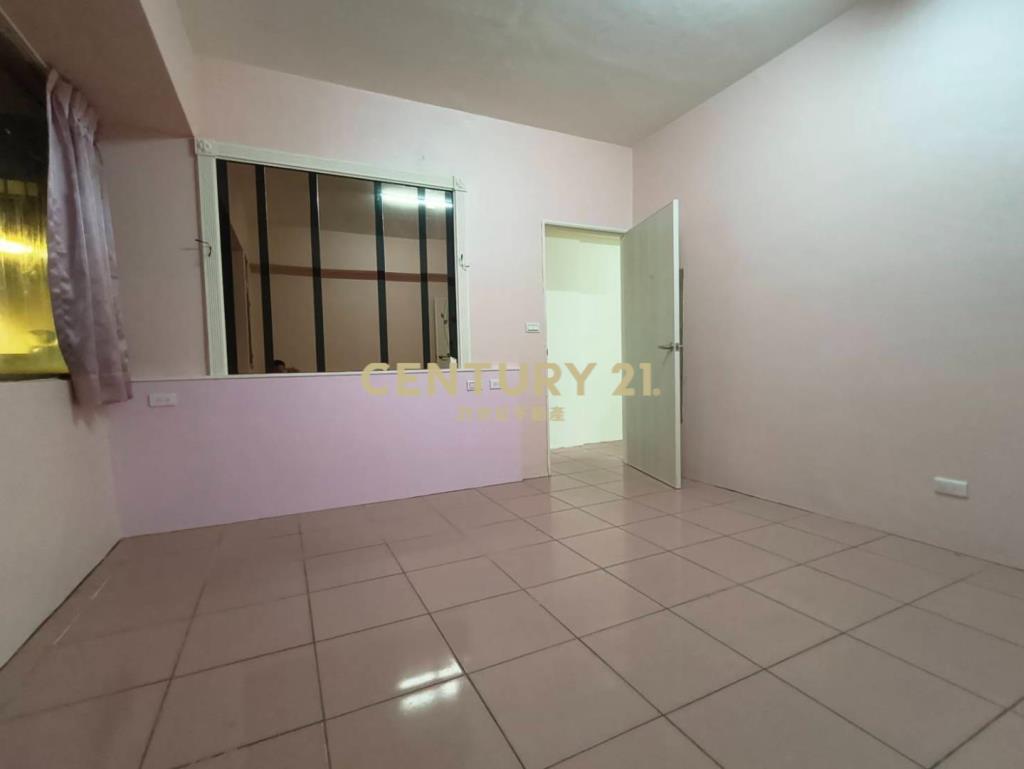 桃園站前東門國小三角窗2層樓收租店面+車