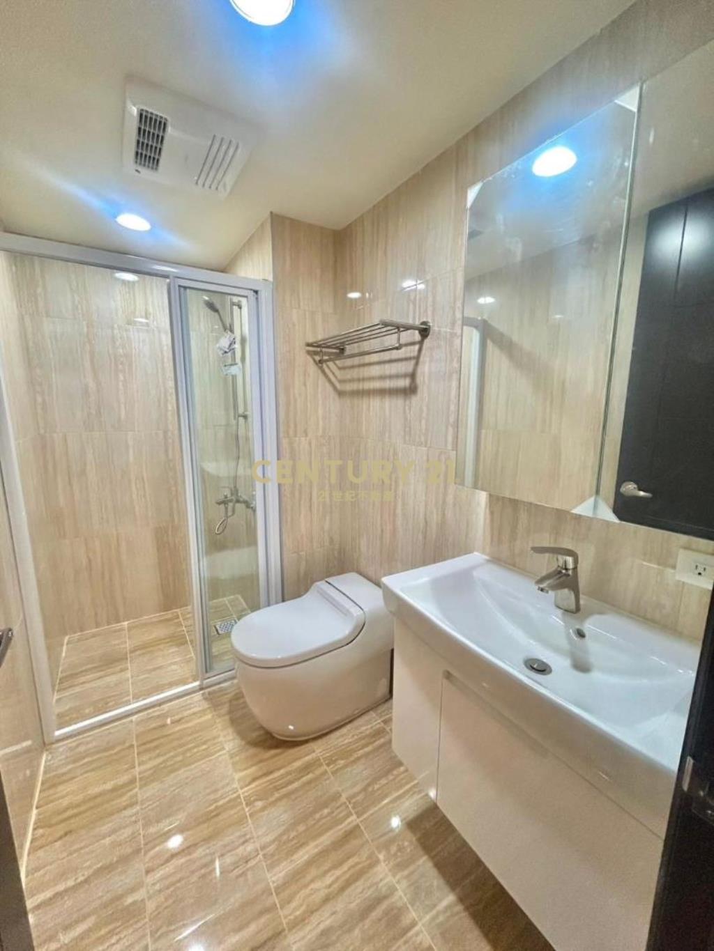 專委A10機捷公園翫｜新屋齡投資出租2房