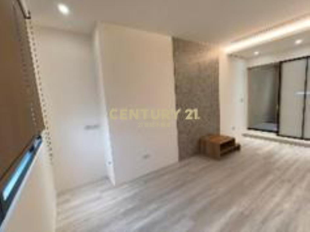 桃園中正路雙捷運收租10套房雙併商辦