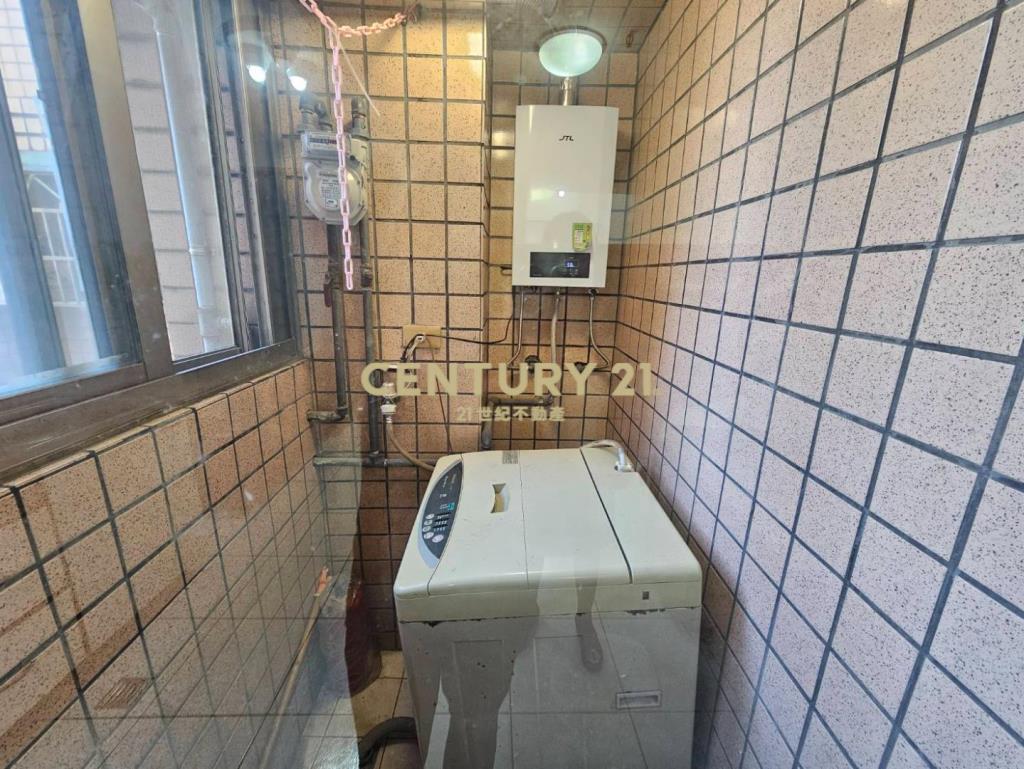 專委｜冠倫大國明亮採光一房一廳收租大套房