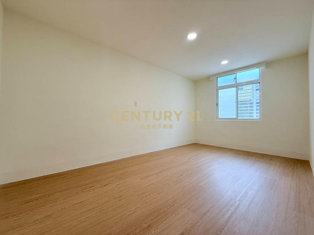 南平市場藝文G11次頂樓整新裝潢3房公寓