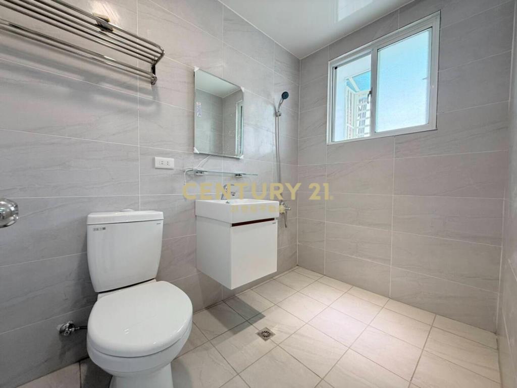 南平市場藝文G11次頂樓整新裝潢3房公寓