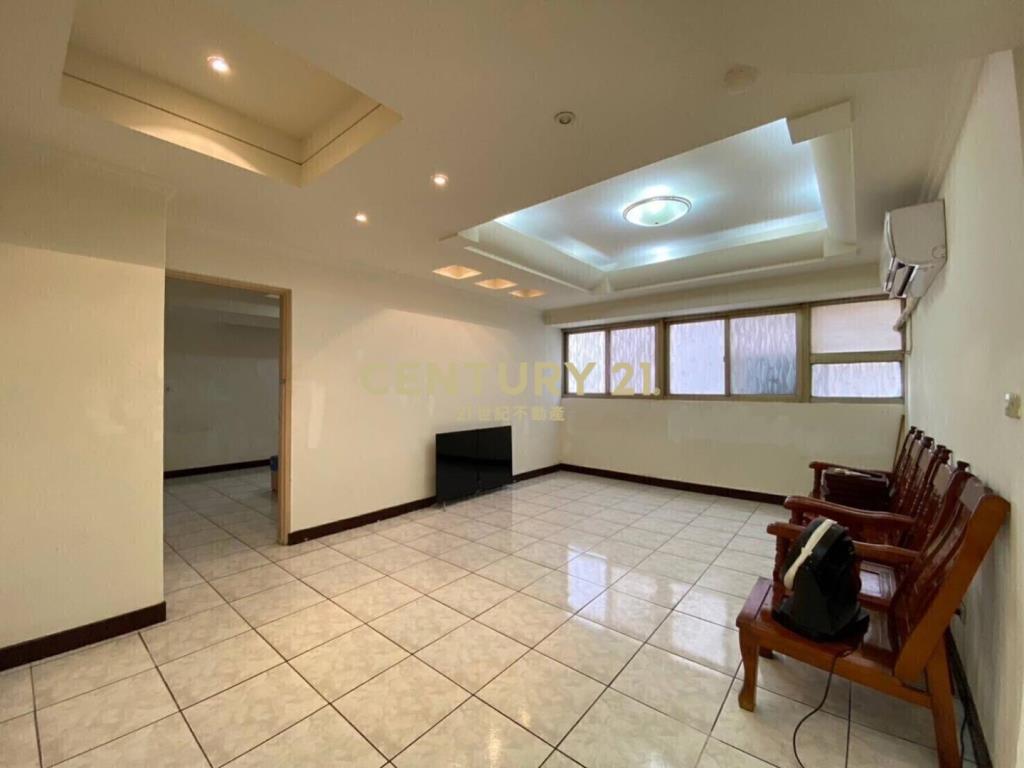 冠倫大國前排A1棟邊間收租4房