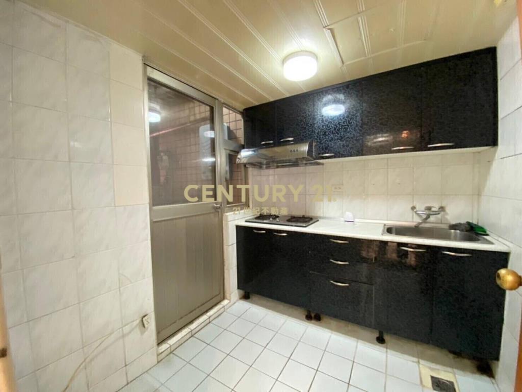 冠倫大國前排A1棟邊間收租4房