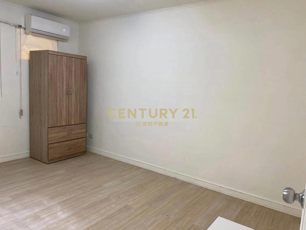 冠倫漂亮樓層邊間收租4改3房