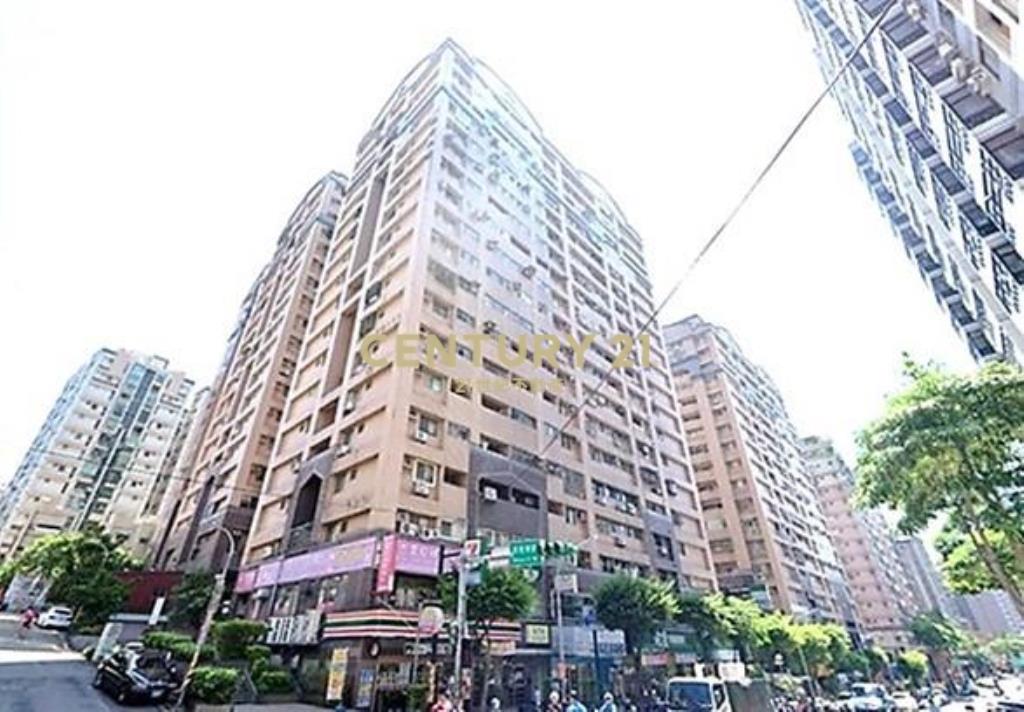 冠倫漂亮樓層邊間收租4改3房