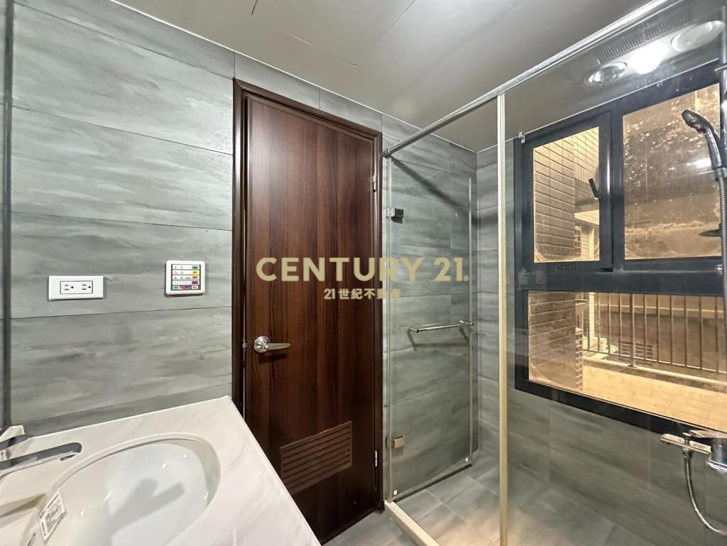 平鎮國中鴻灃JIA｜約定專用露台美2房車