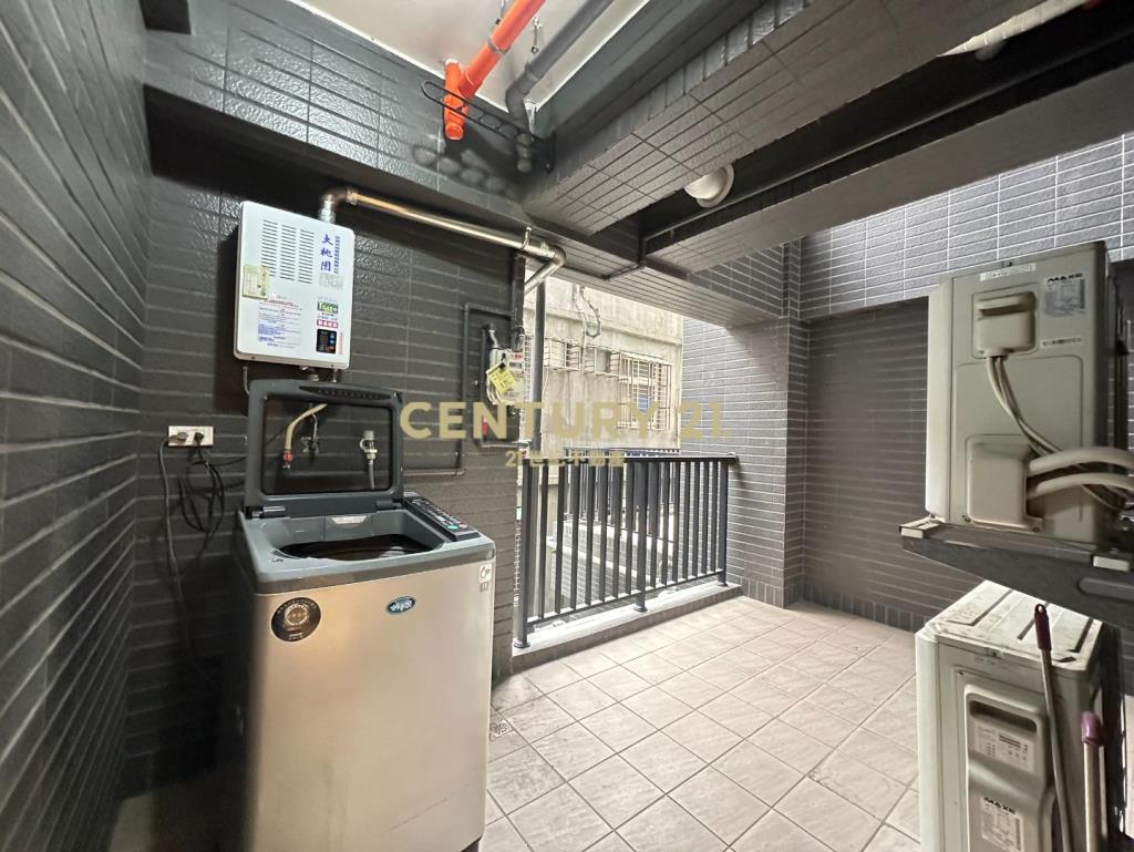 平鎮國中鴻灃JIA｜約定專用露台美2房車