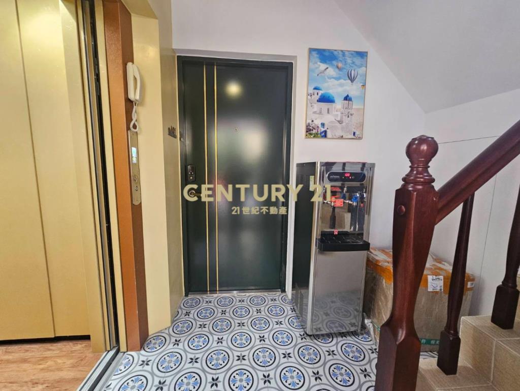 興二街全新自建收租15套房電梯透天