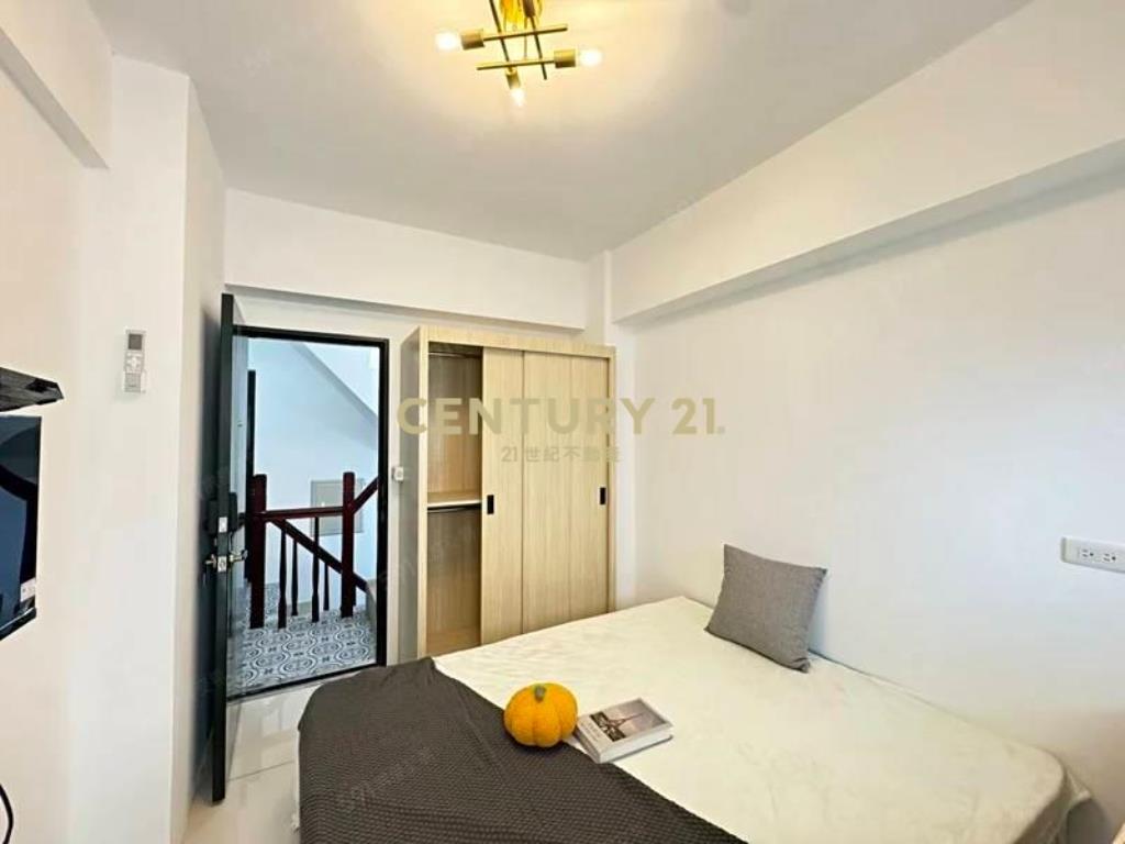 興二街全新自建收租15套房電梯透天