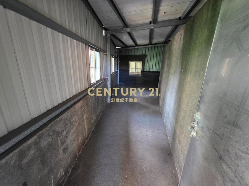 桃園站前民生路大面寬三角窗整新透天